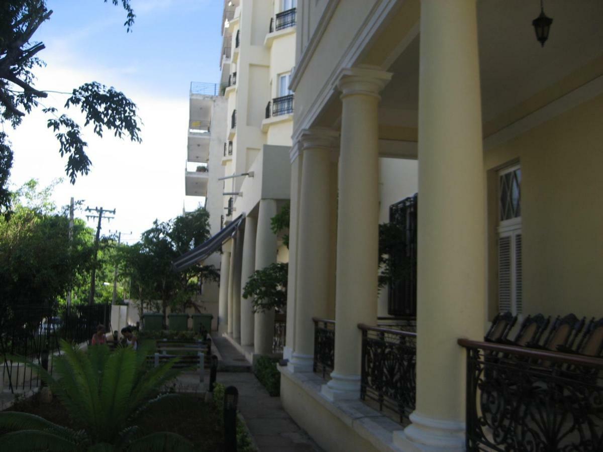 Hotel Paseo Habana Havana Exterior photo